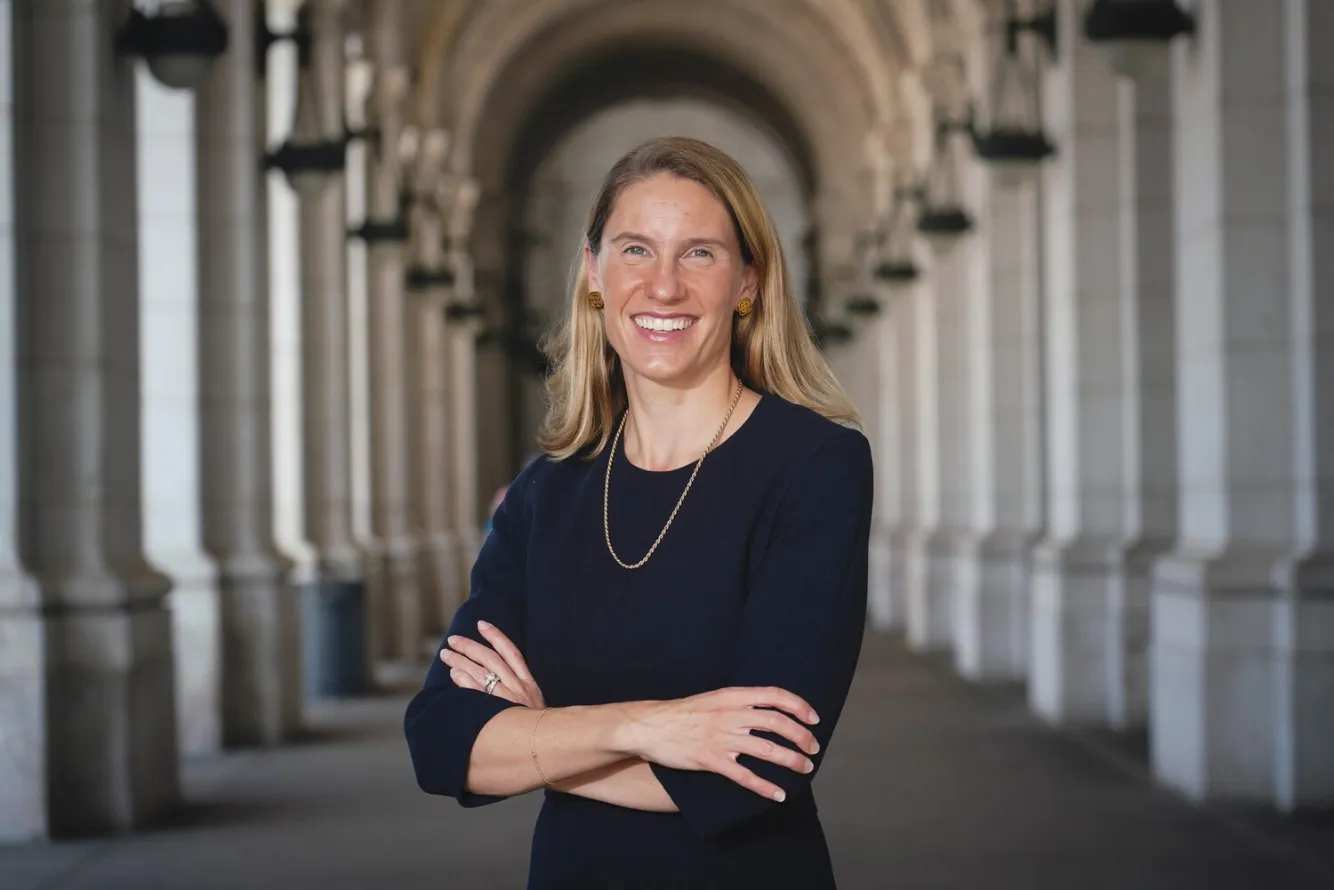 SEC委員クレンショーの声明全文：ビットコイン現物ETFの承認に反対、退職口座への導入が貯蓄損失をもたらす