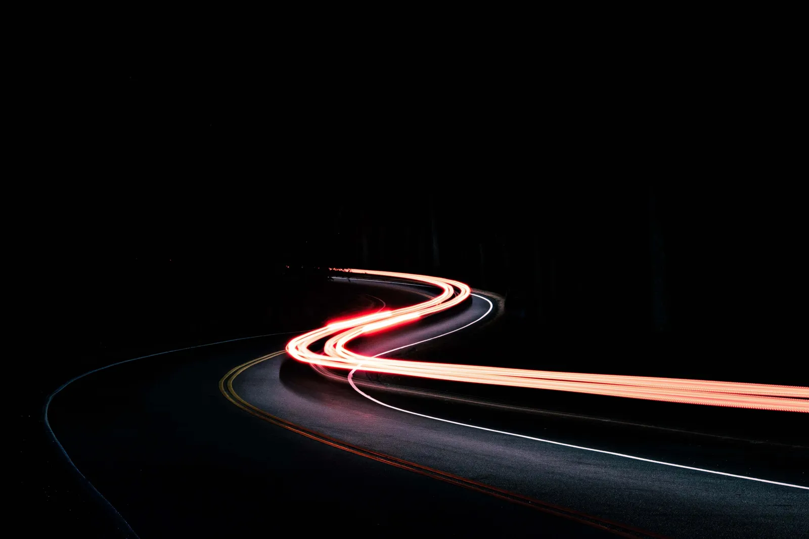 美国新加密货币法案生效：10000 美元以上的交易必须在15天内报告