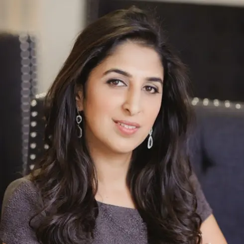 그녀는 평범한 소녀로 Y Combinator 파트너이며, 자신의 병을 통해 200억을 얻었다