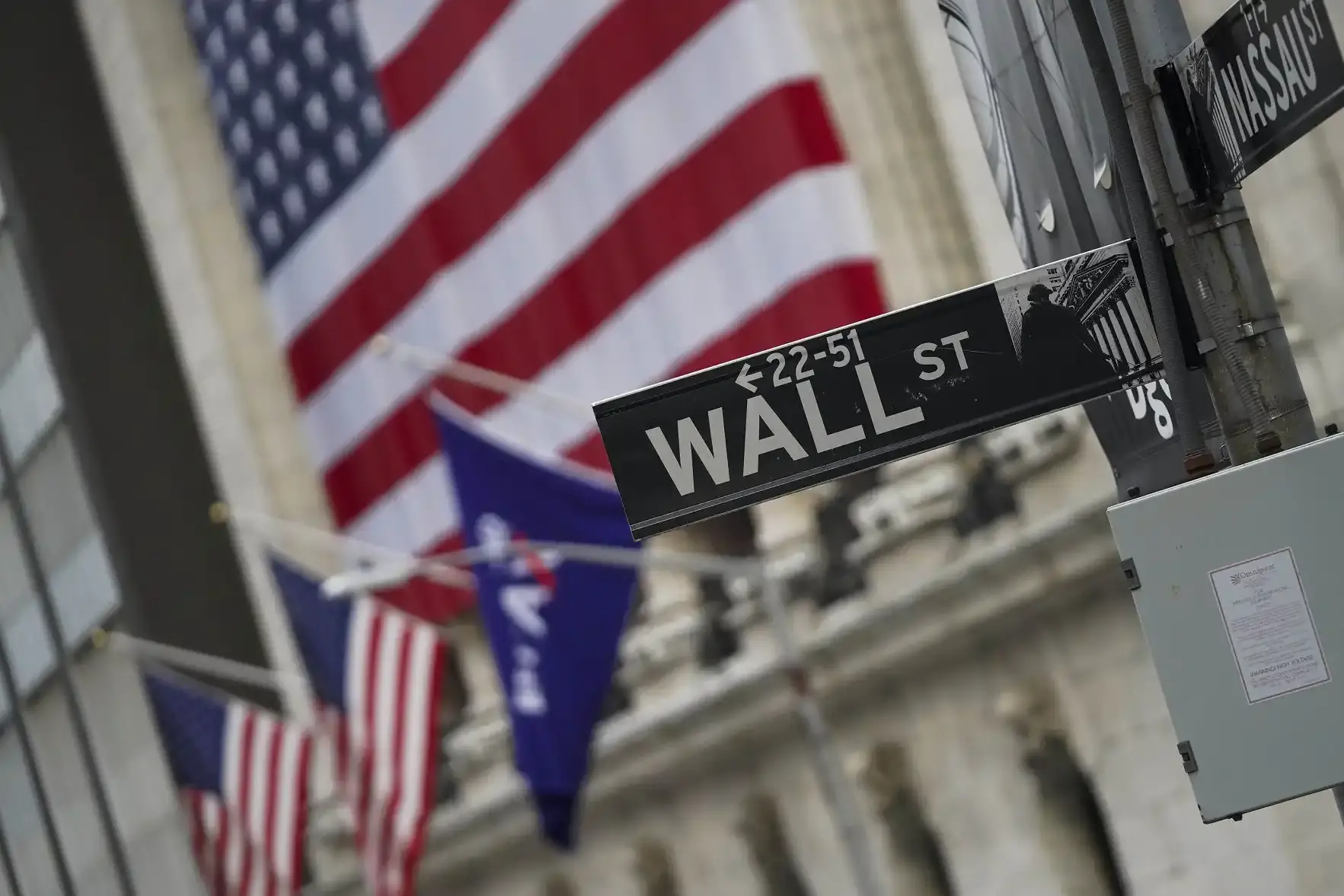 買い続ける美股上場企業とファンドの巨頭は、どれだけのビットコインを保有しているのか？