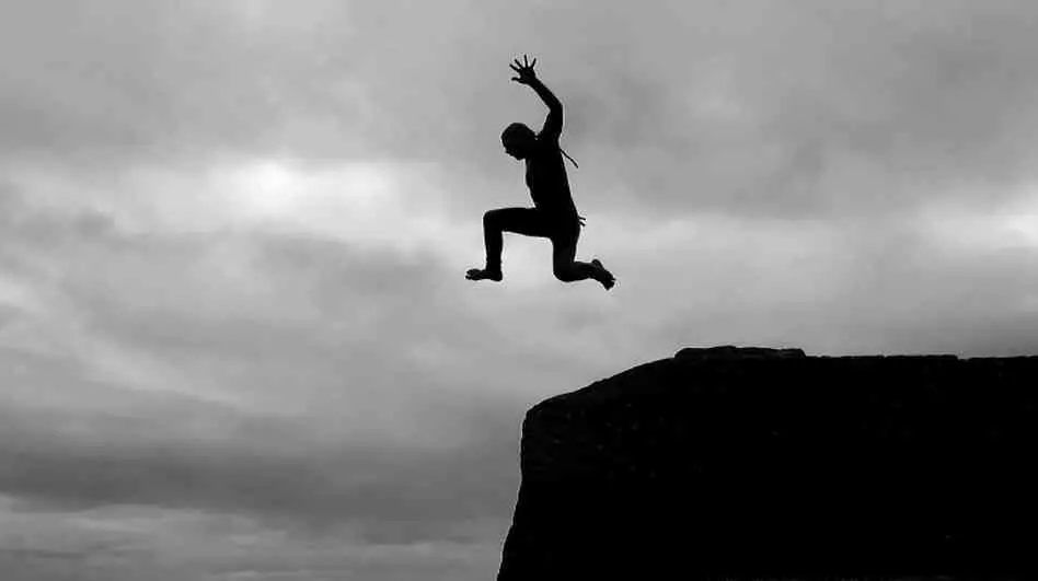 BTC 7일 동안 25% 이상 하락, ETH 연내 상승폭을 만회, 바닥을 잡을 수 있을까?