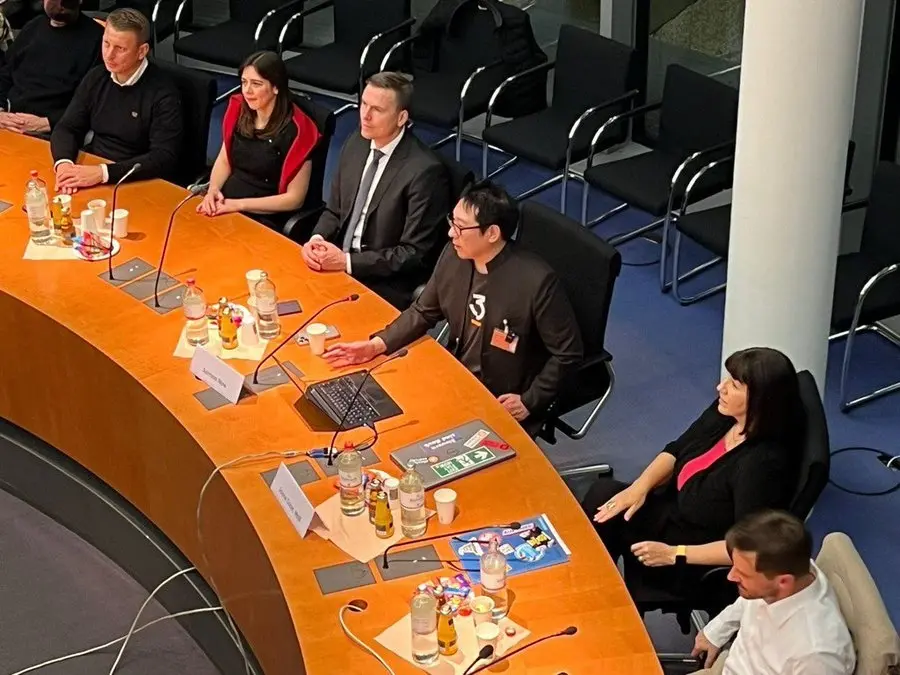 JAN3の創設者がドイツ議会でビットコイン国家戦略に関する演説を行った。