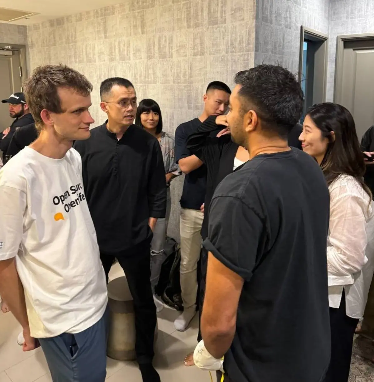 Want to live forever if you have money? What is the recently popular DeSci?