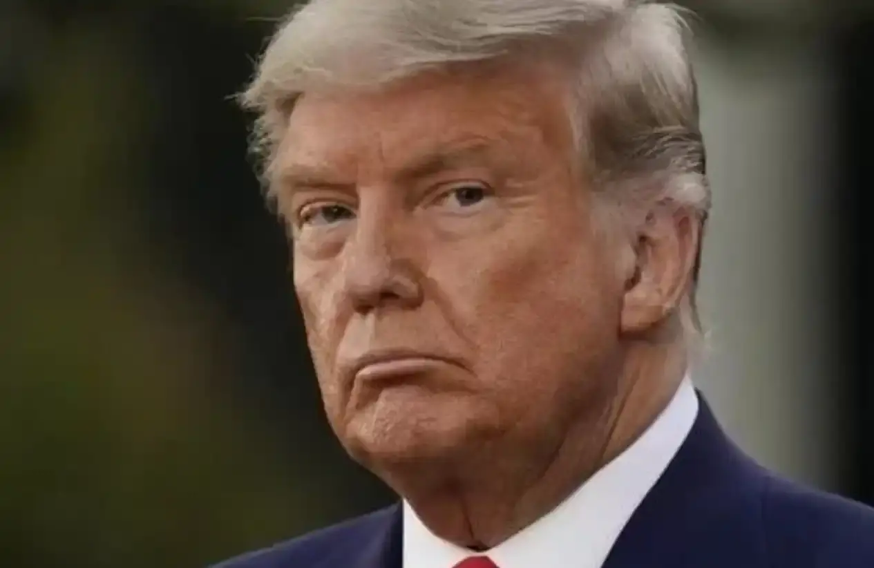 トランプは市場の崩壊に応じて、関税がアメリカの唯一の解決策であると主張した。