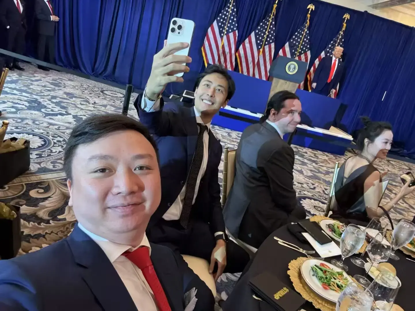 ビットマート創設者シェルドンへの特別インタビュー：アジア系の顔が半分を占める、トランプ晩餐会の背後にある暗号「新しい権力地図」