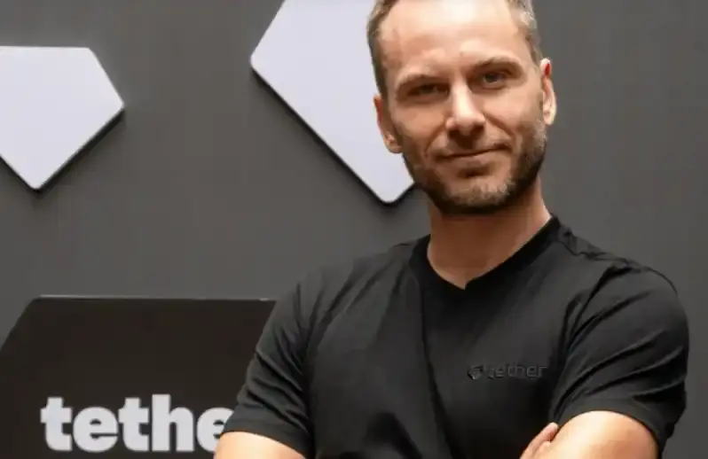 对话 Tether CEO：Circle 上市我不羡慕，我在投乳业、买土地、搞 AI