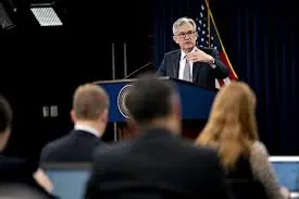 鲍威尔国会听证次日：关税史无前例，难测对通胀影响