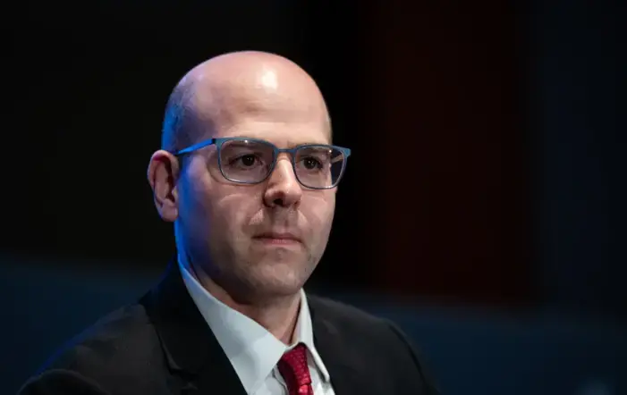 特朗普选了“海湖庄园协议”总设计师，启动“美联储 MAGA 化”？