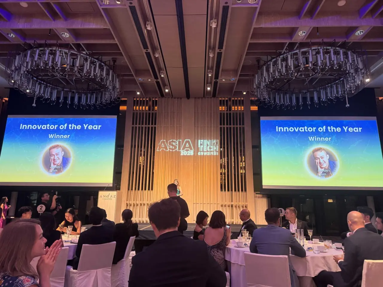 孙宇晨荣获 2025 年 Asia FinTech Awards 年度创新者大奖