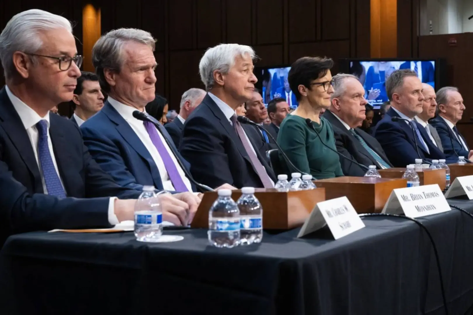 월스트리트 vs 암호화폐, 금융계의 로비 전쟁이 워싱턴에서 시작되다