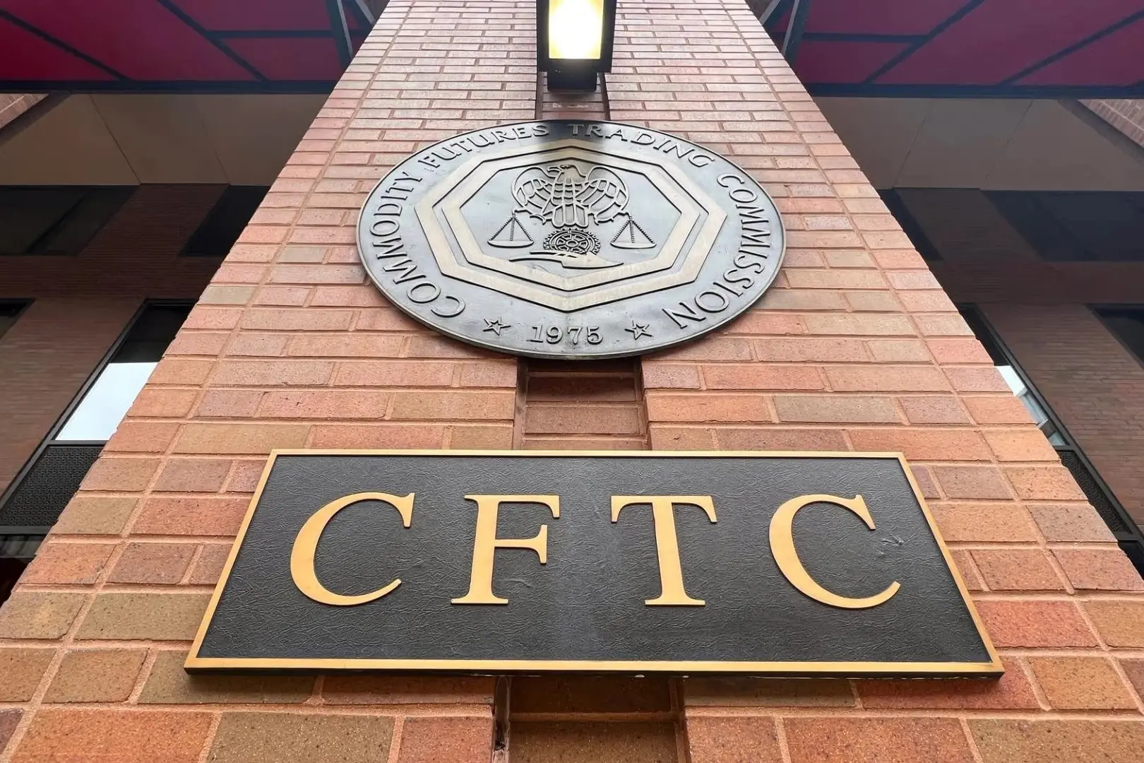 美 CFTC 新規速読：外国取引所がどのように合法的に米国に入るか、どのビジネスに利益をもたらすか、短期的に何に注目すべきか？