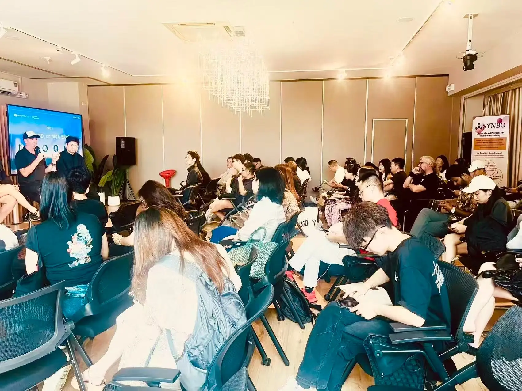 Synbo Labs attended the RootData Crypto Capital Market Forum surrounding Token2049 in Singapore