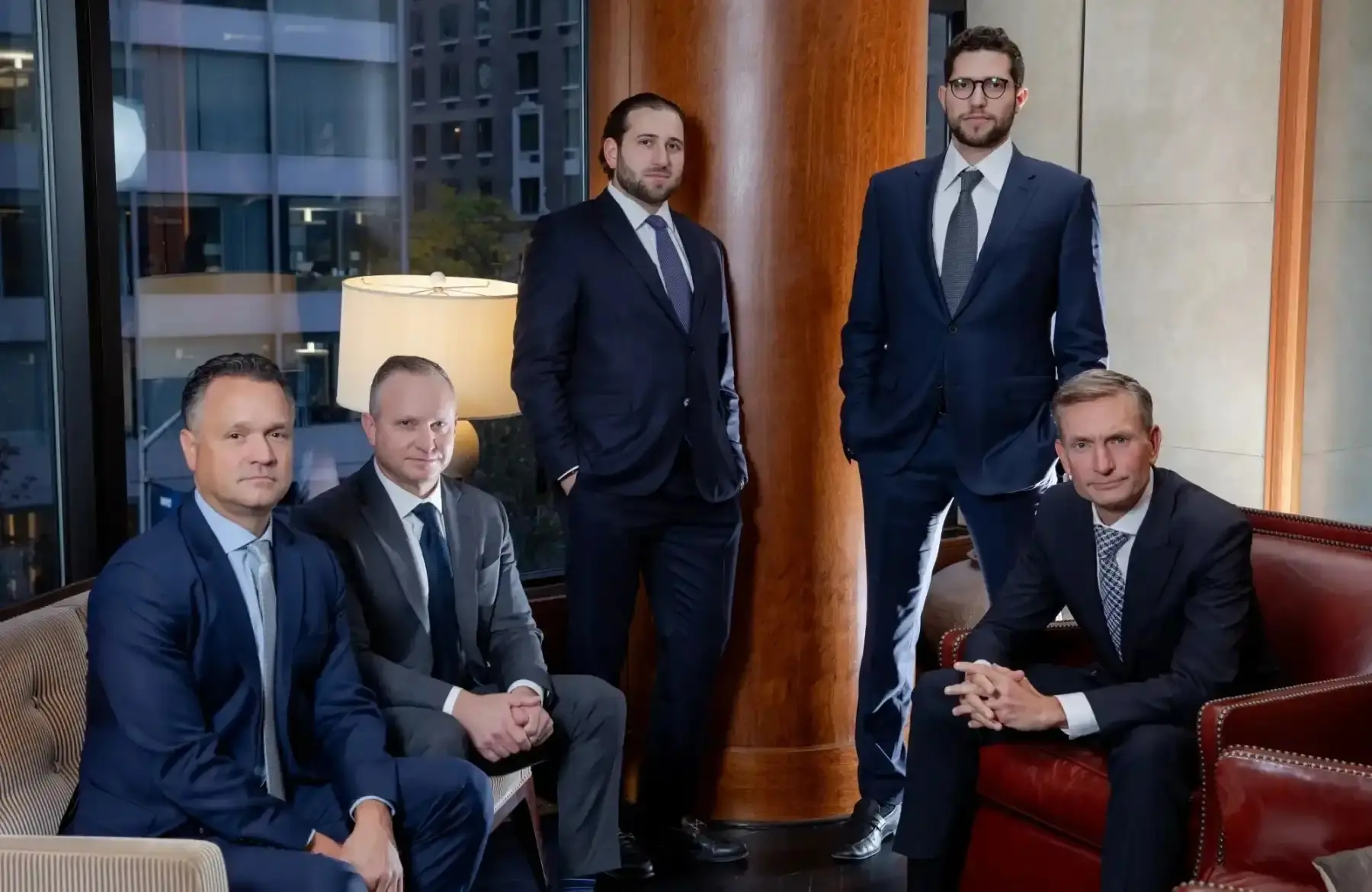 彭博社：吃尽加密红利？特朗普商务部长家族一年狂揽 25 亿美元