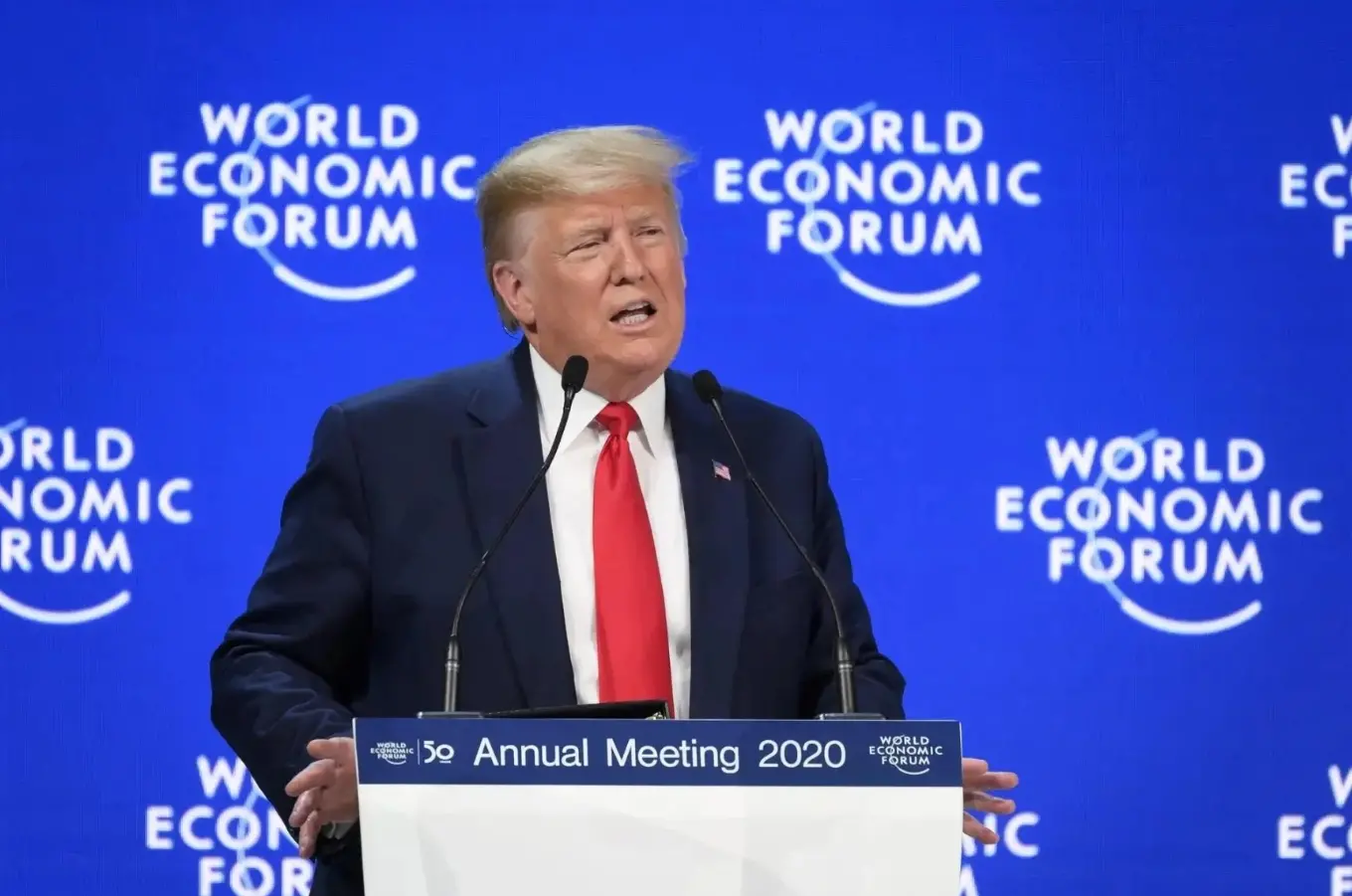 The Eve of Power Restructuring: Political Signals from Davos and the Industry Commitment of the Crypto Circle