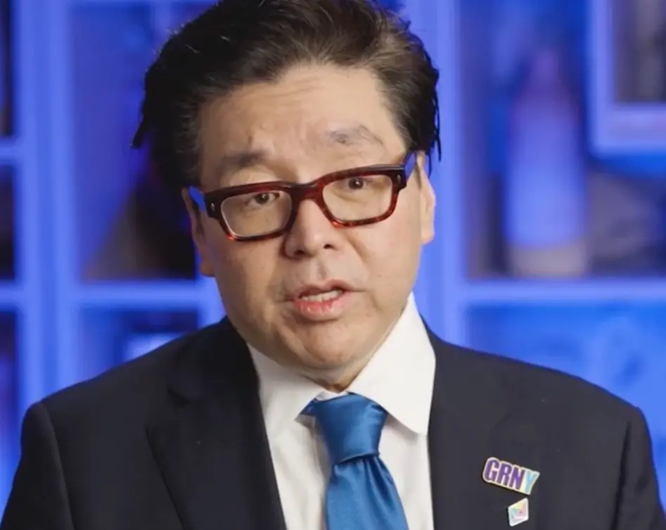 Tom Lee 2026 投资核心逻辑：卖稀缺资产的公司正在碾压市场