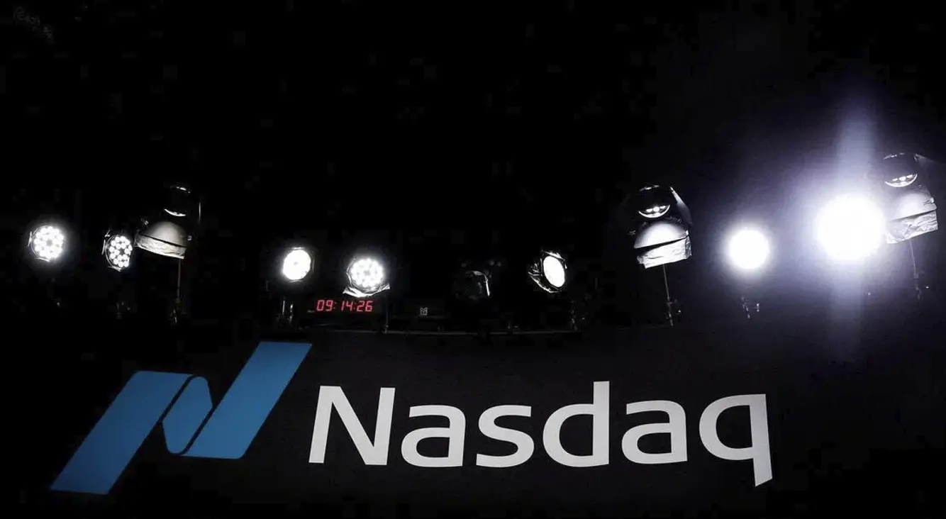 トークン化された米国株の二大巨頭の争い：OndoとxStocks、誰がオンチェーンのナスダックを定義するのか？