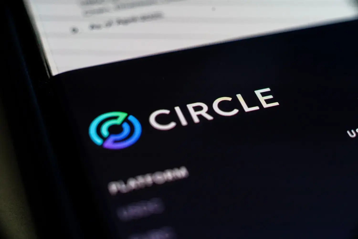Circle 财报前夜，华尔街对 CRCL 估值产生巨大分歧