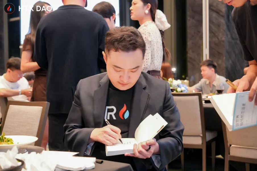从 TOKEN2049 到生态共建：火币HTX 多维连接全球加密行业力量